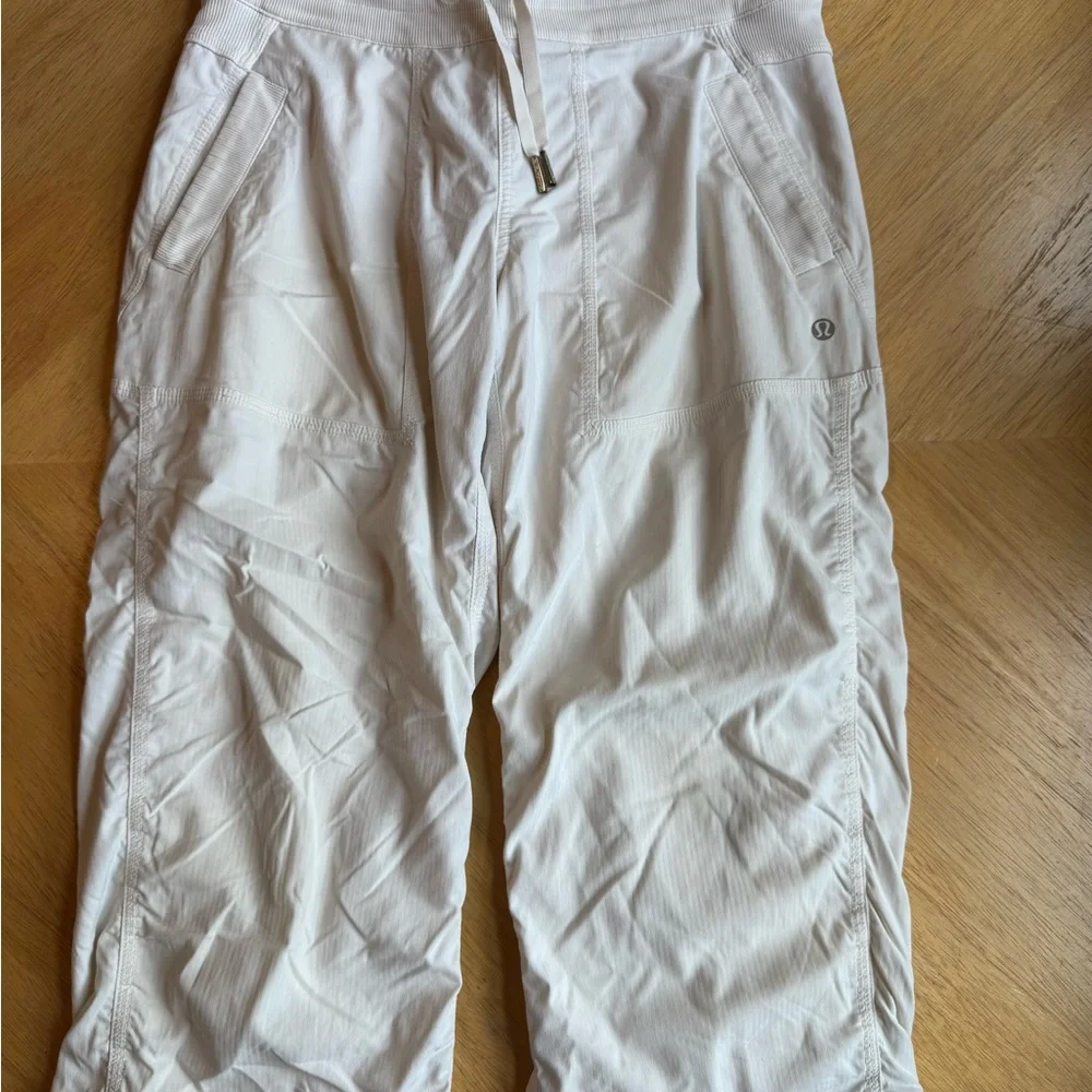 lululemon athletica Cream Cropped Cargo Pants - Picture 1 of 5